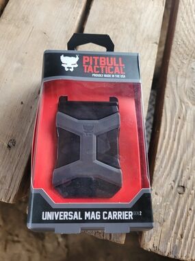 Pitbull Tactical Universal Mag Carrier - Black with Red Accent